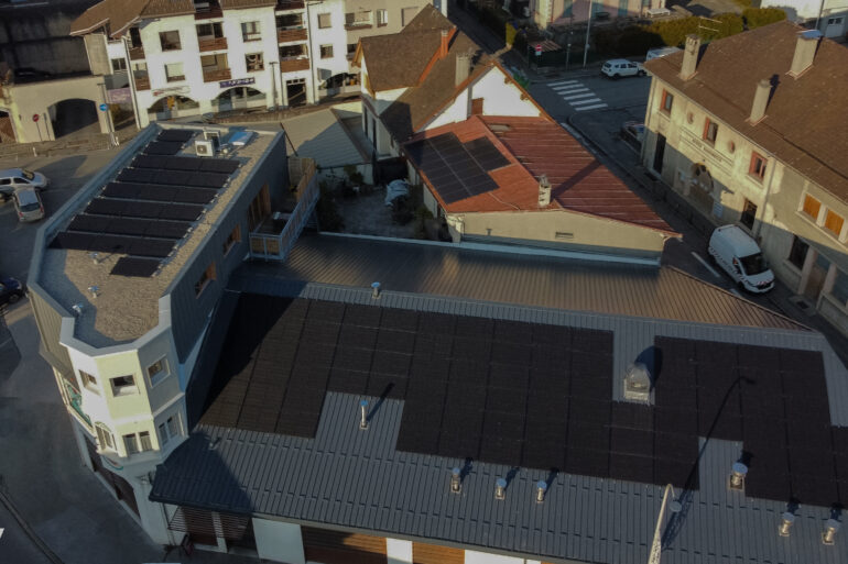 Boulangerie de Sallanches qui opte pour une installation photovoltaïque