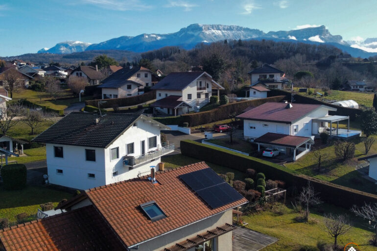 Projet de 6 panneaux à Épagny en Huat-Savoie.